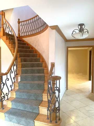 $1,800,000 | 35 Revere Drive, South Barrington, IL 60010