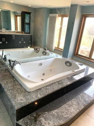 $1,800,000 | 35 Revere Drive, South Barrington, IL 60010