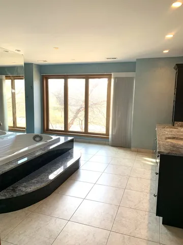 $1,800,000 | 35 Revere Drive, South Barrington, IL 60010