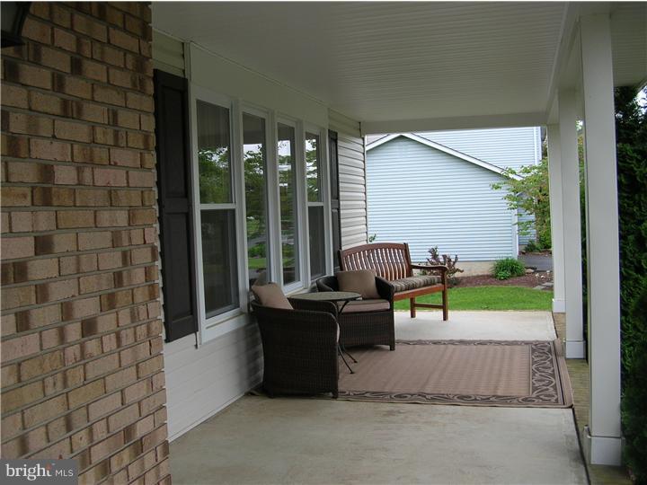 35 Peter Rafferty Drive Hamilton Square, NJ 08690 - Photo 2 of 18 Exterior Front