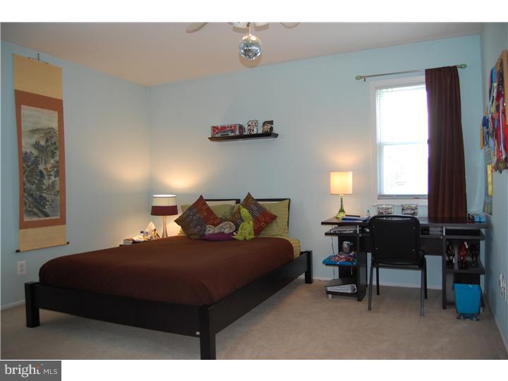35 Peter Rafferty Drive Hamilton Square, NJ 08690 - Photo 11 of 18 Bedroom 2