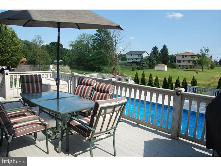 35 Peter Rafferty Drive Hamilton Square, NJ 08690 - Photo 15 of 18 Exterior Back