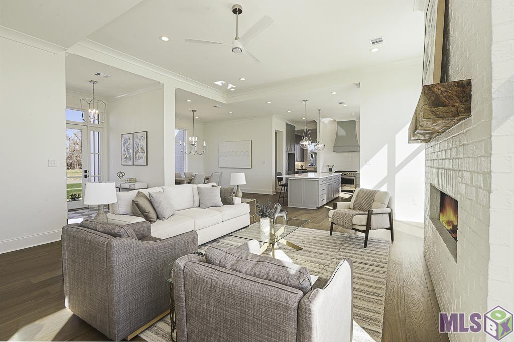 43328 Collyns Cove Prairieville, LA 70769 - Photo 3 of 31