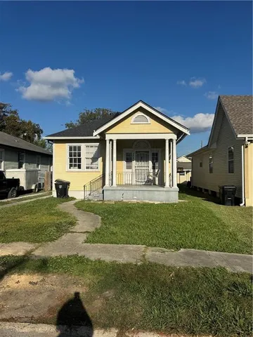 $1,950 | 3507 Clermont Drive, New Orleans, LA 70122