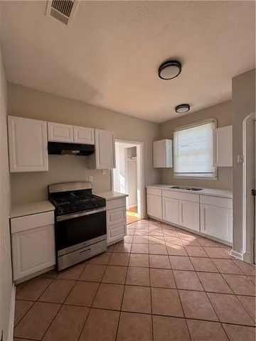 $1,950 | 3507 Clermont Drive, New Orleans, LA 70122