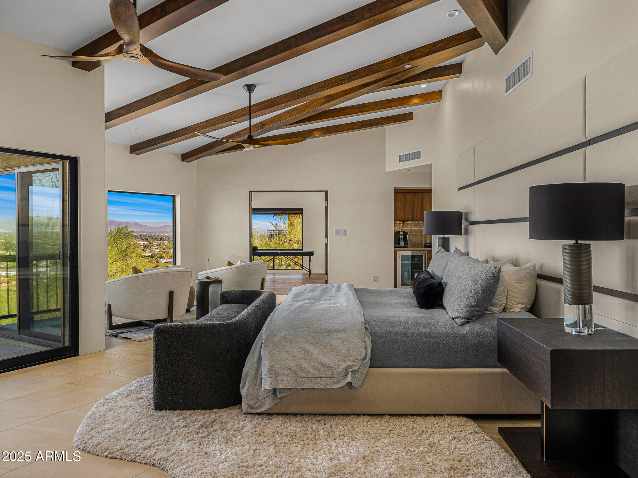 6331 East Hummingbird Lane Paradise Valley, AZ 85253 - Photo 11 of 32 15primary bedroom