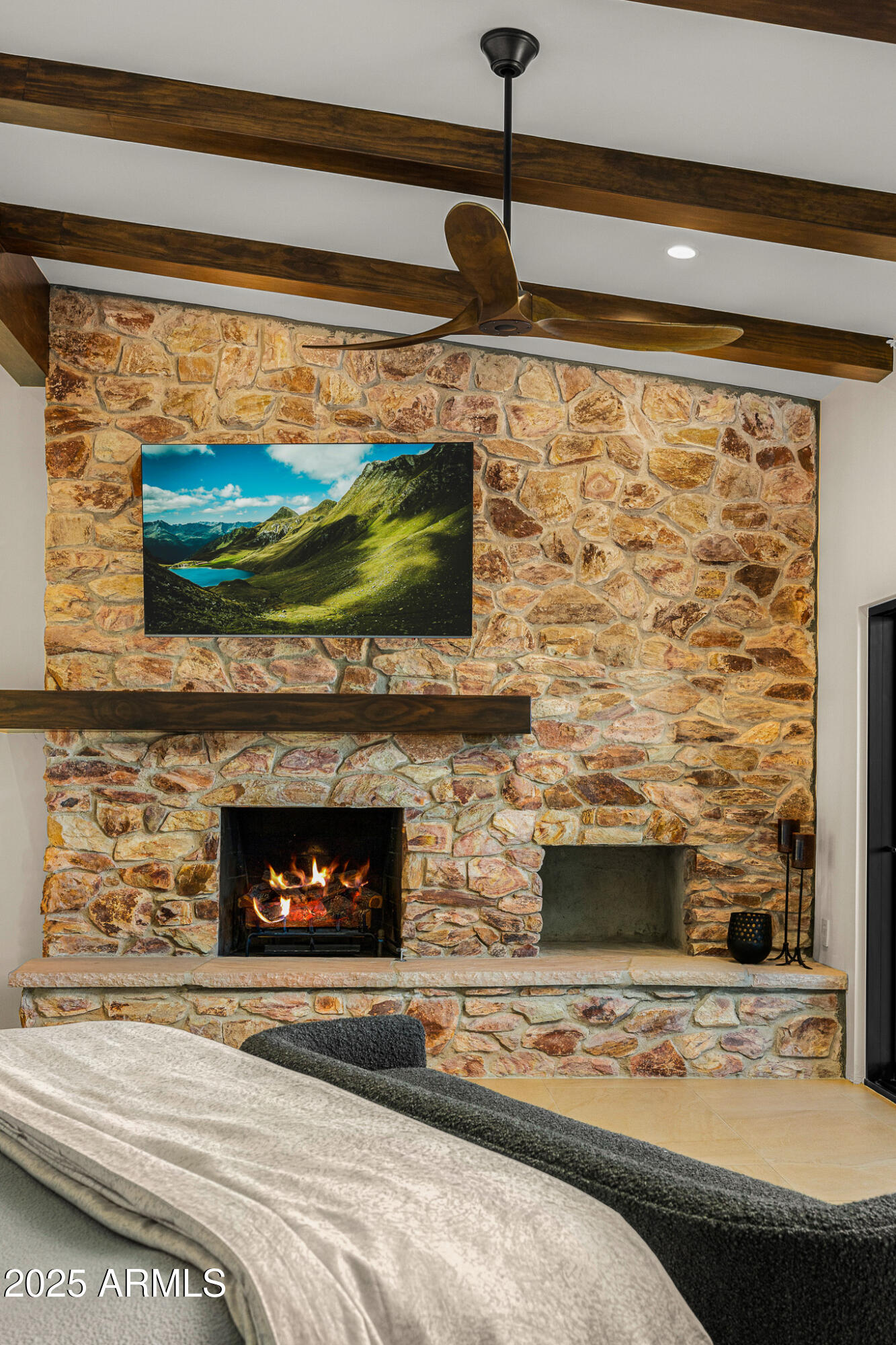 6331 East Hummingbird Lane Paradise Valley, AZ 85253 - Photo 13 of 32 17primary bedroom3