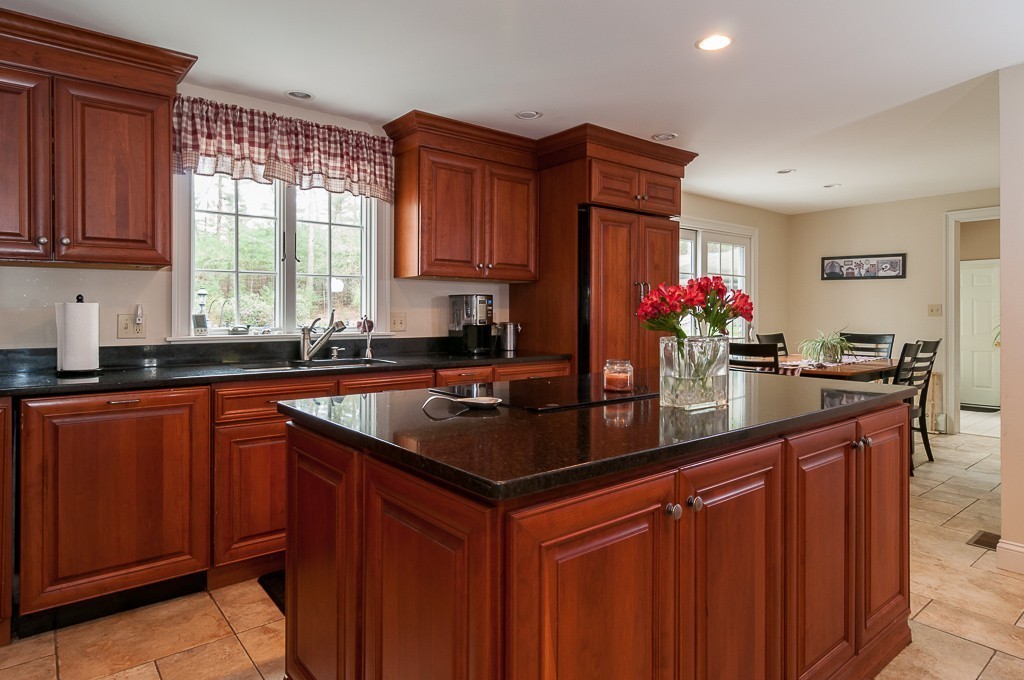 60 Malbone Road Freetown, MA 02702 - Photo 15 of 30 Gallery Image 15