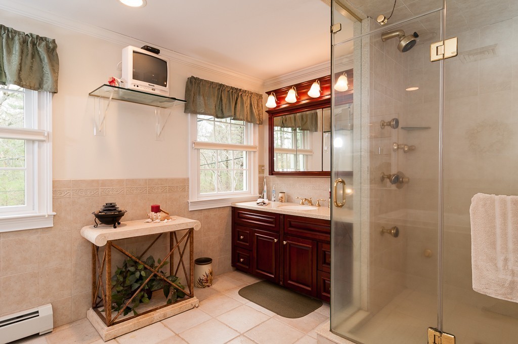 60 Malbone Road Freetown, MA 02702 - Photo 24 of 30 Gallery Image 24