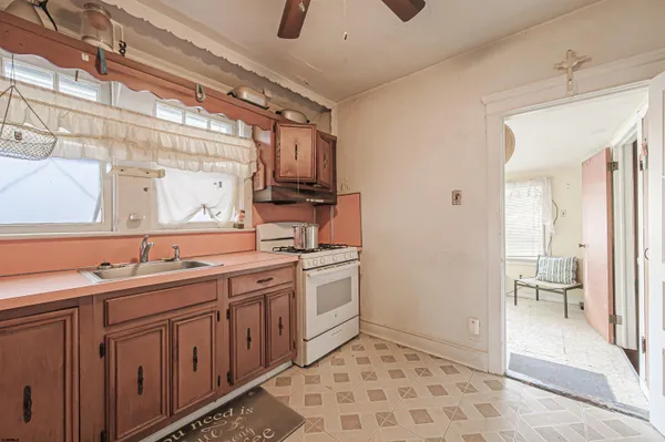 $250,000 | 446 New Jersey Avenue, Atlantic City, NJ 08401