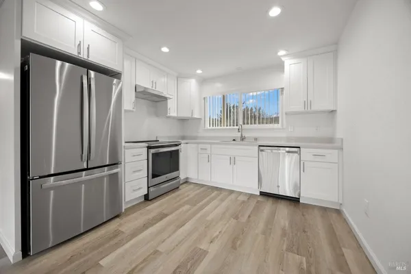 $375,000 | 260 Merrydale Road, Unit 14, San Rafael, CA 94903