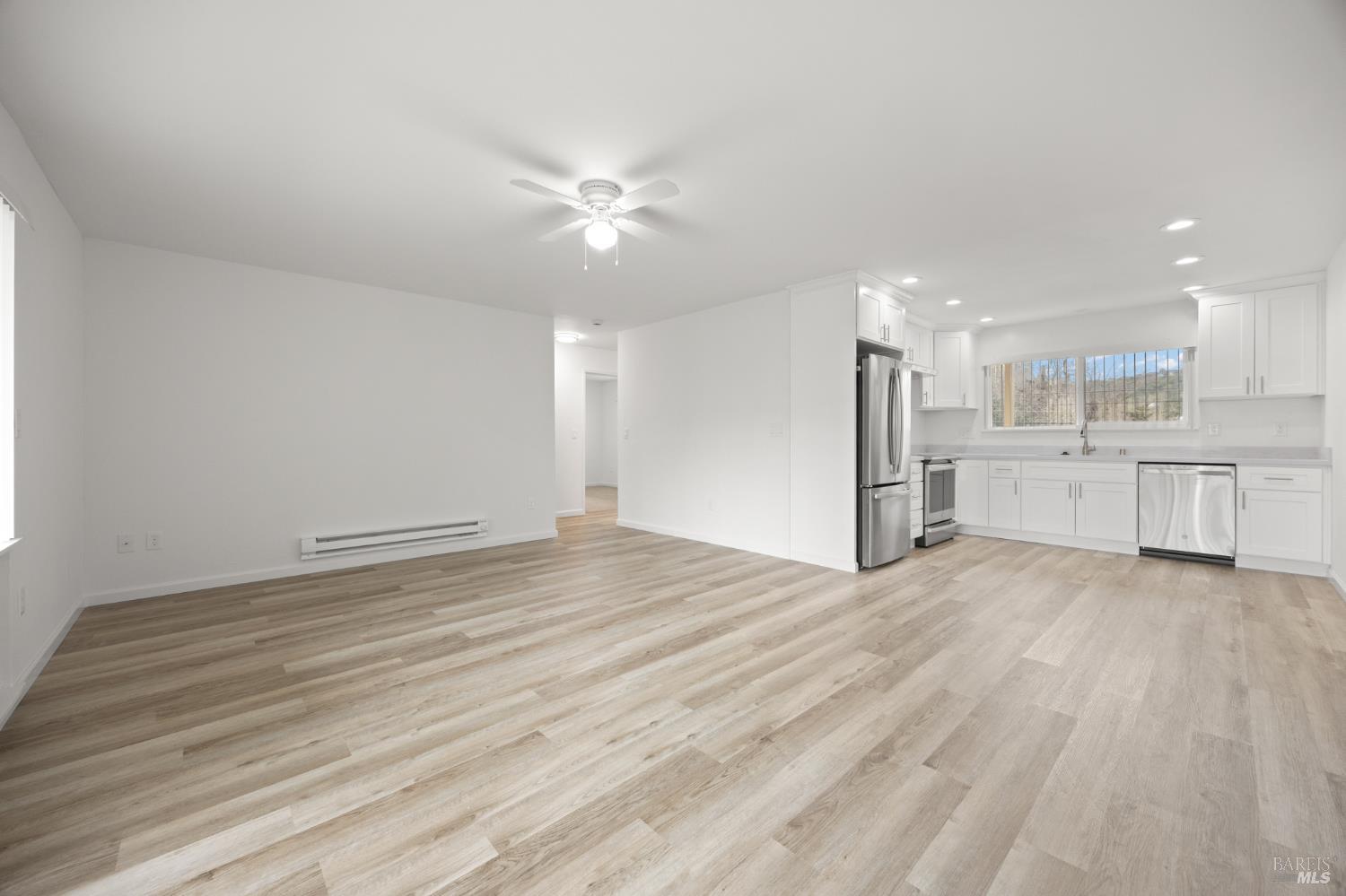 260 Merrydale Road, Unit 14 San Rafael, CA 94903 - Photo 2 of 18