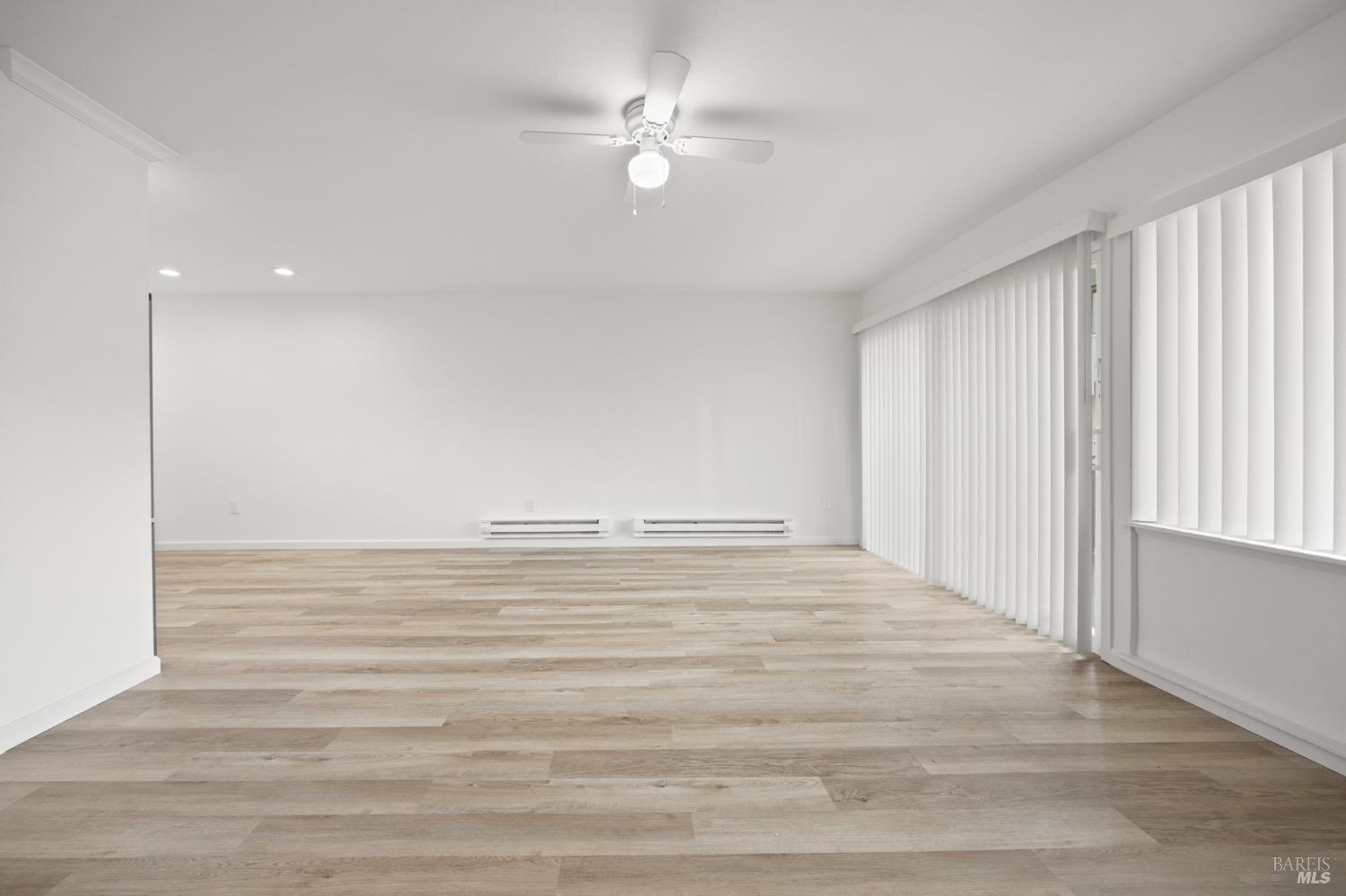 260 Merrydale Road, Unit 14 San Rafael, CA 94903 - Photo 5 of 18