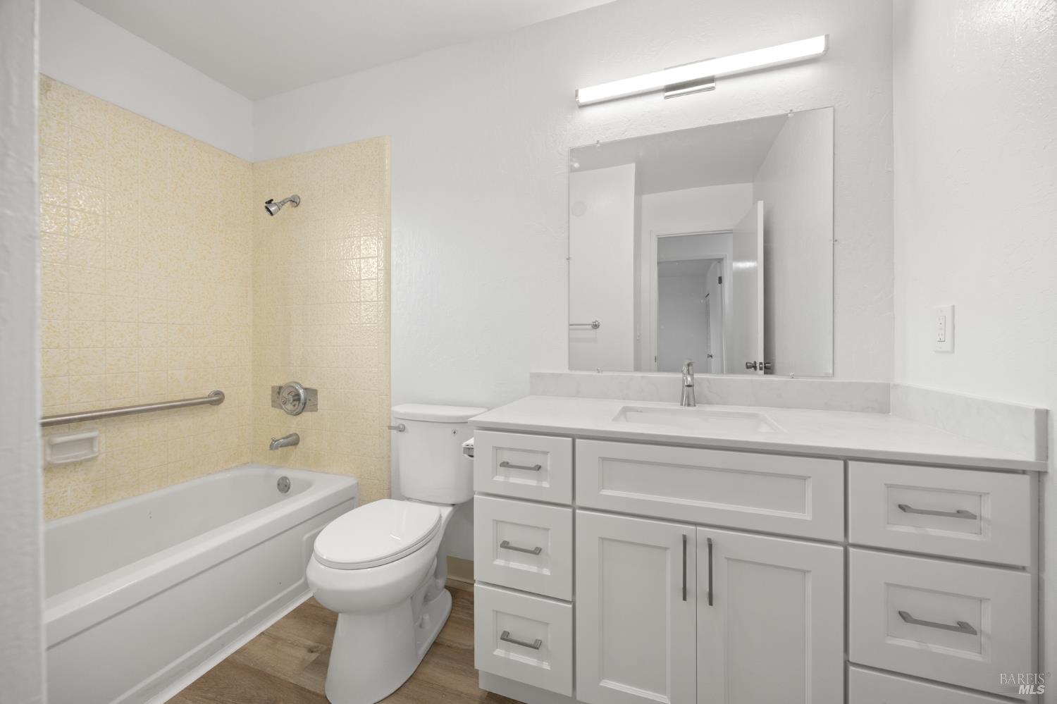 260 Merrydale Road, Unit 14 San Rafael, CA 94903 - Photo 6 of 18