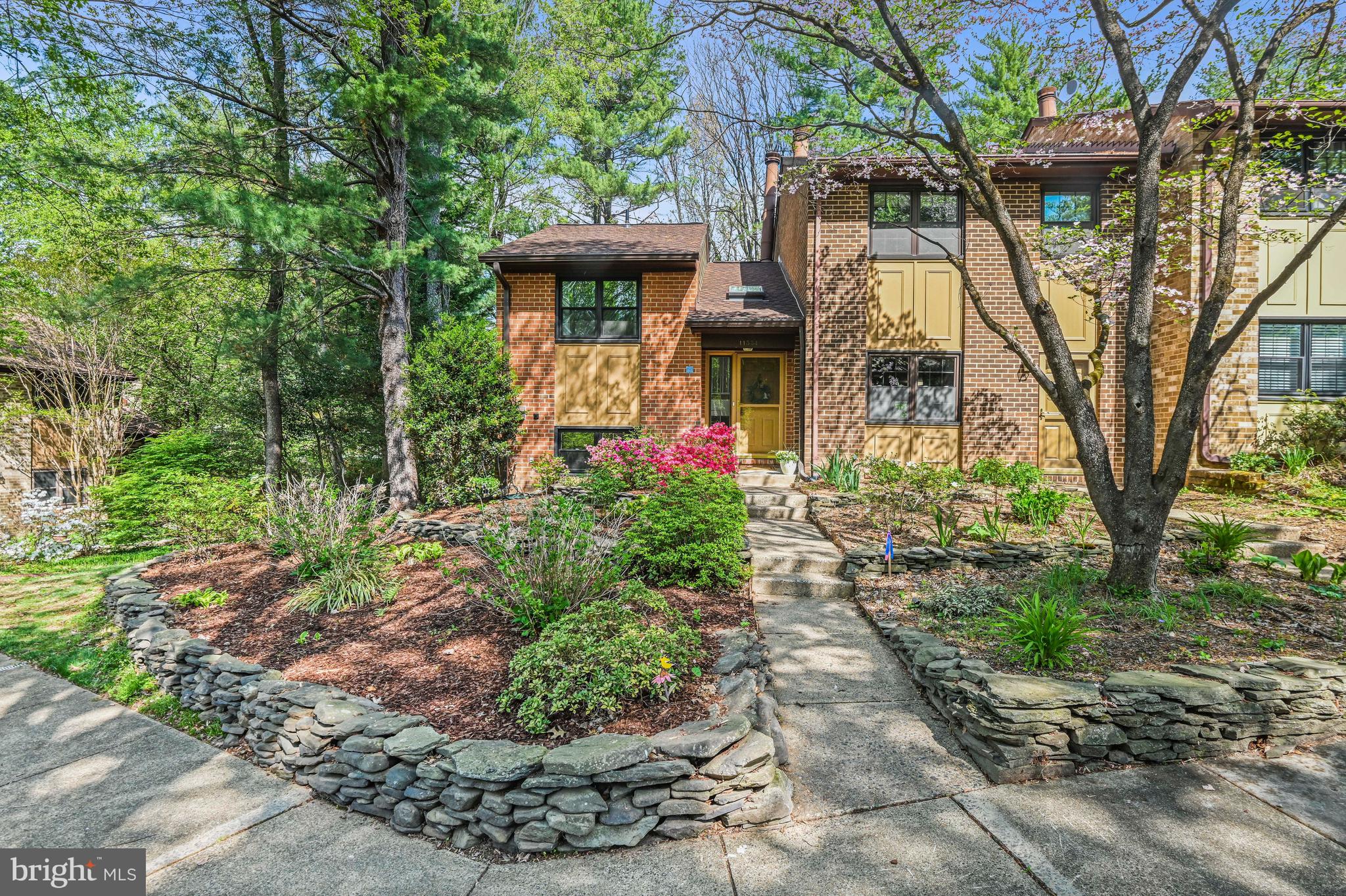 Welcome to 11334 Headlands Ct