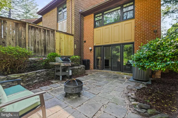 $500,000 | 11334 Headlands Court, Reston, VA 20191