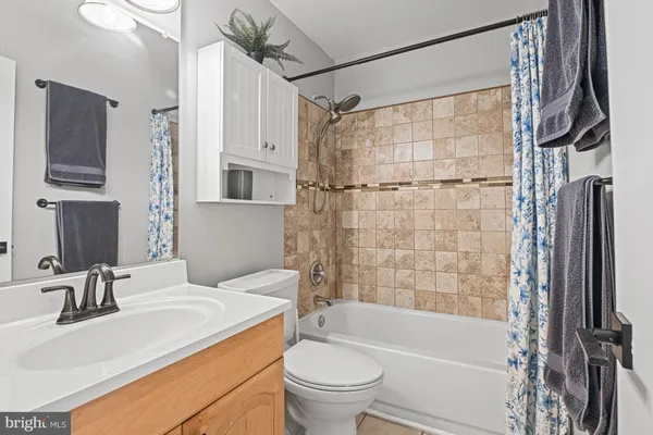 $500,000 | 11334 Headlands Court, Reston, VA 20191