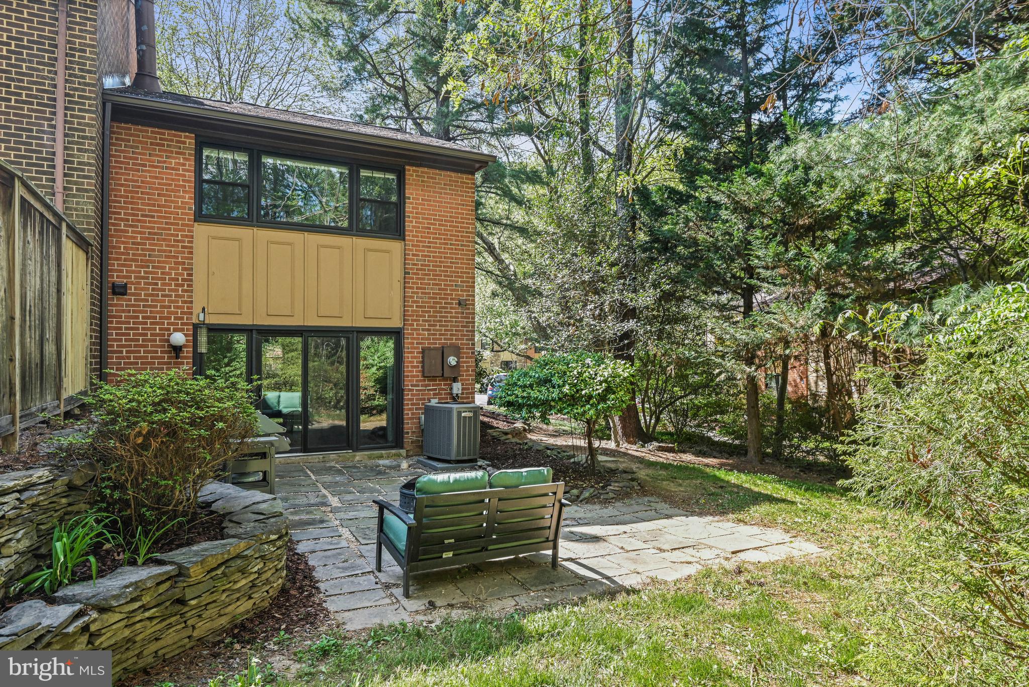 11334 Headlands Court Reston, VA 20191 - Photo 28 of 36 Your own little slice of Reston paradise!