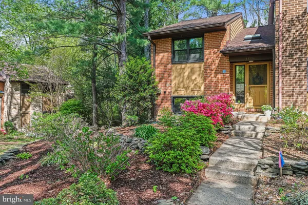 $500,000 | 11334 Headlands Court, Reston, VA 20191