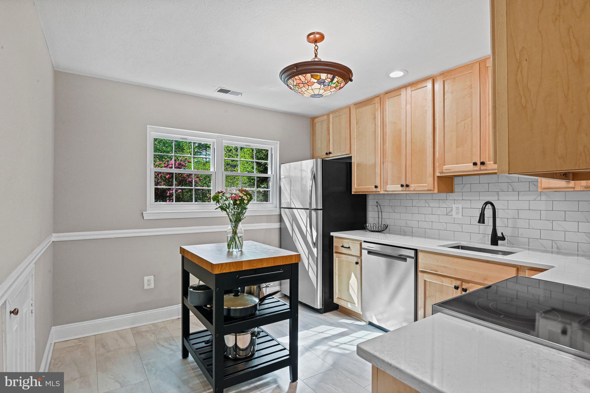 11334 Headlands Court Reston, VA 20191 - Photo 7 of 36 Full kitchen renovation (2026)