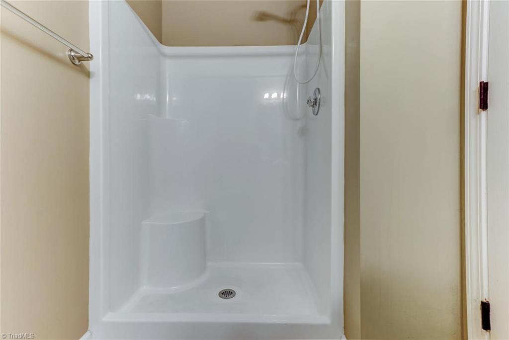 140 James Road, Unit 3D High Point, NC 27265 - Photo 18 of 24 Gallery Image 18