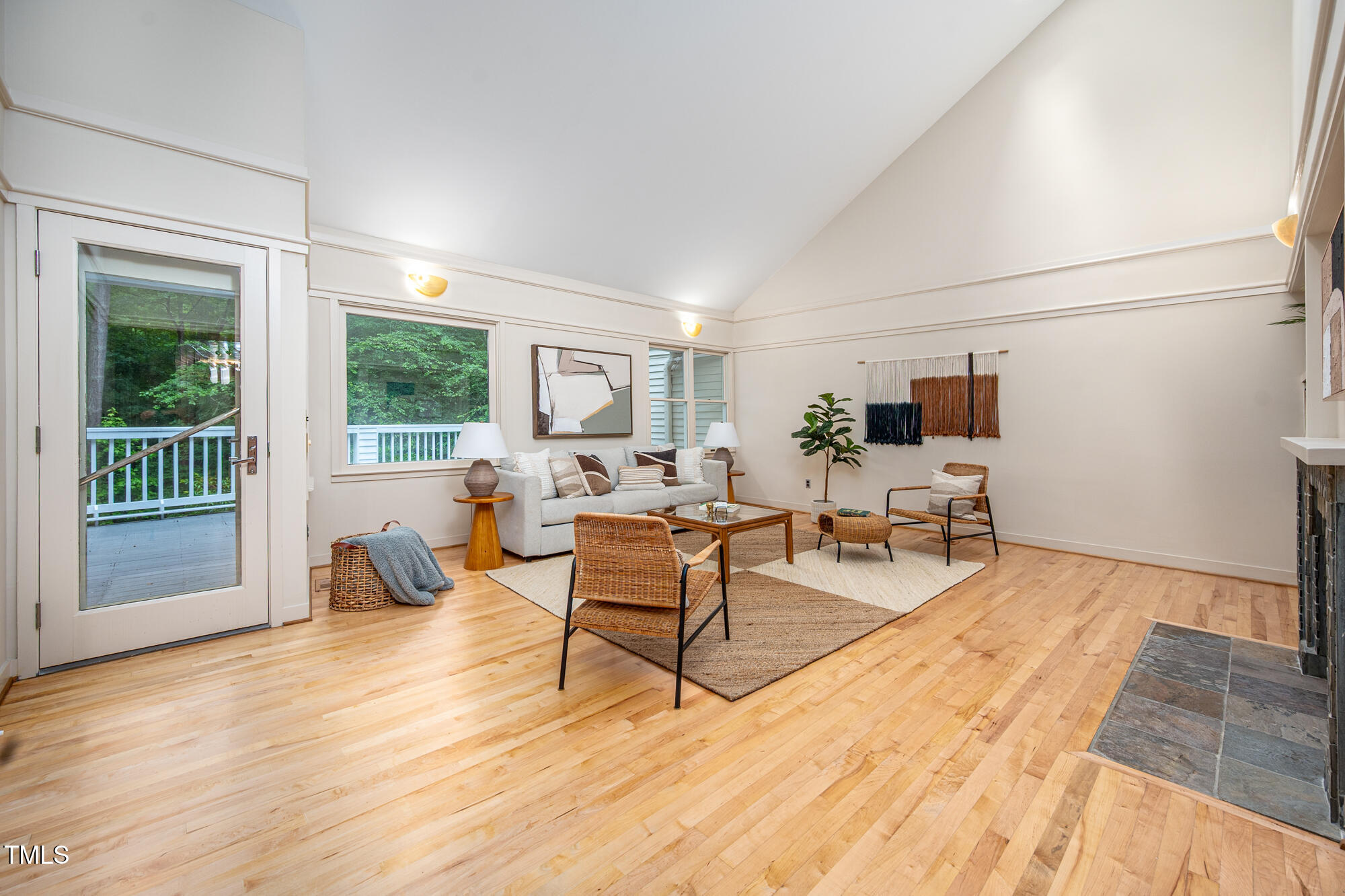 708 October Woods Road Chapel Hill, NC 27516 - Photo 14 of 88 708OctoberWoods-16