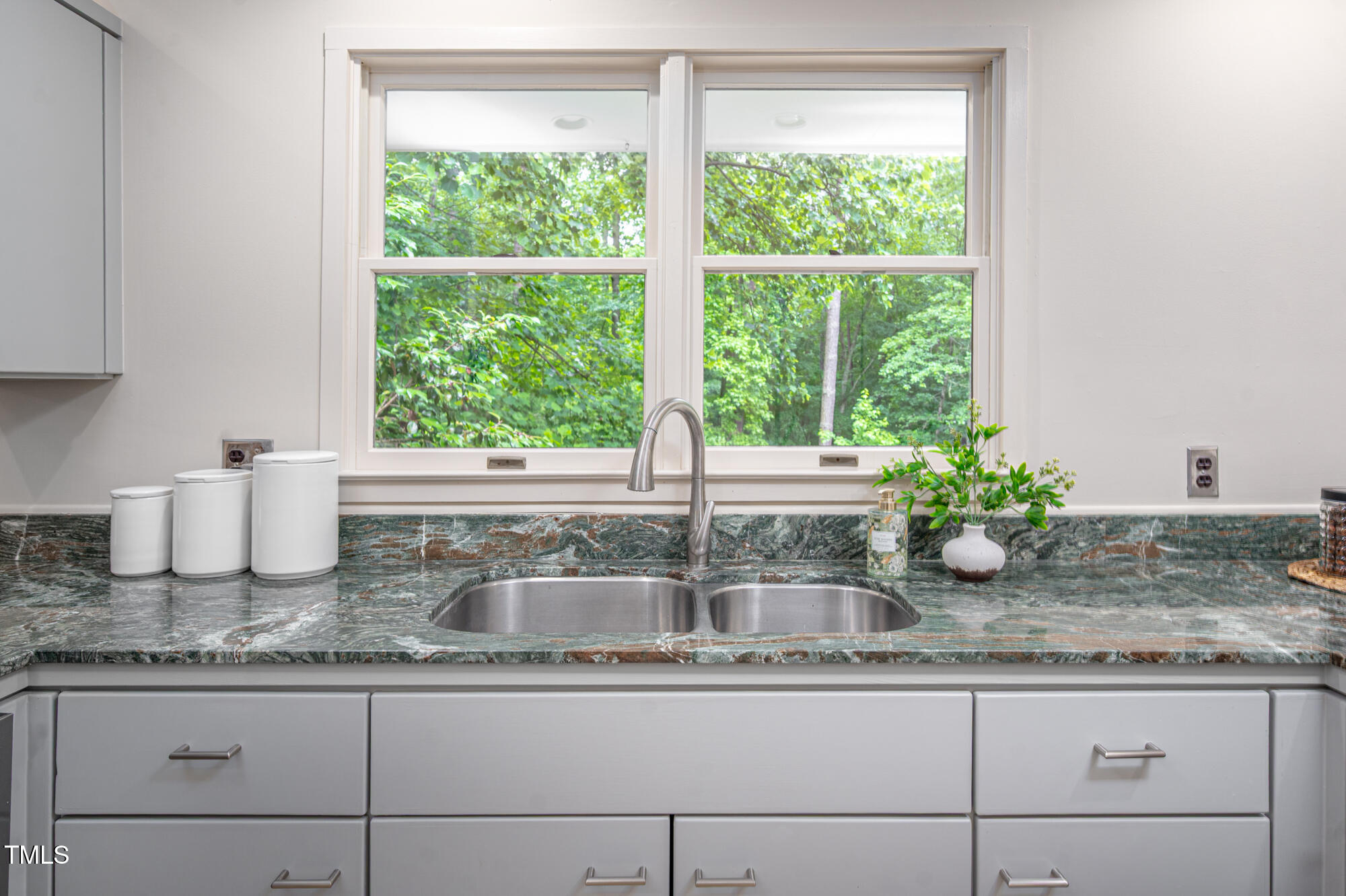 708 October Woods Road Chapel Hill, NC 27516 - Photo 20 of 88 708OctoberWoods-22