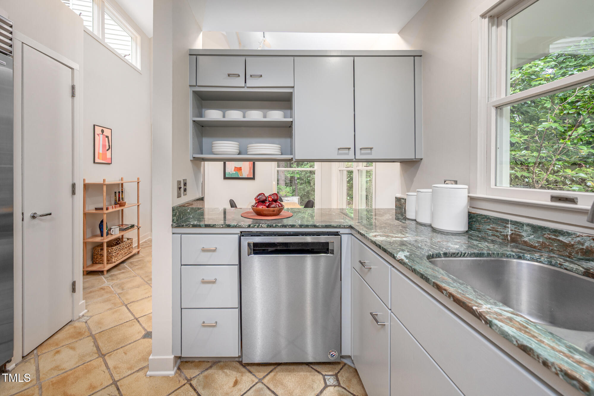 708 October Woods Road Chapel Hill, NC 27516 - Photo 21 of 88 708OctoberWoods-23