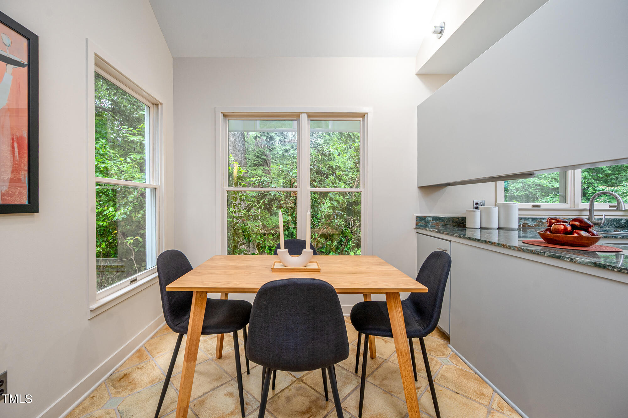 708 October Woods Road Chapel Hill, NC 27516 - Photo 23 of 88 708OctoberWoods-25