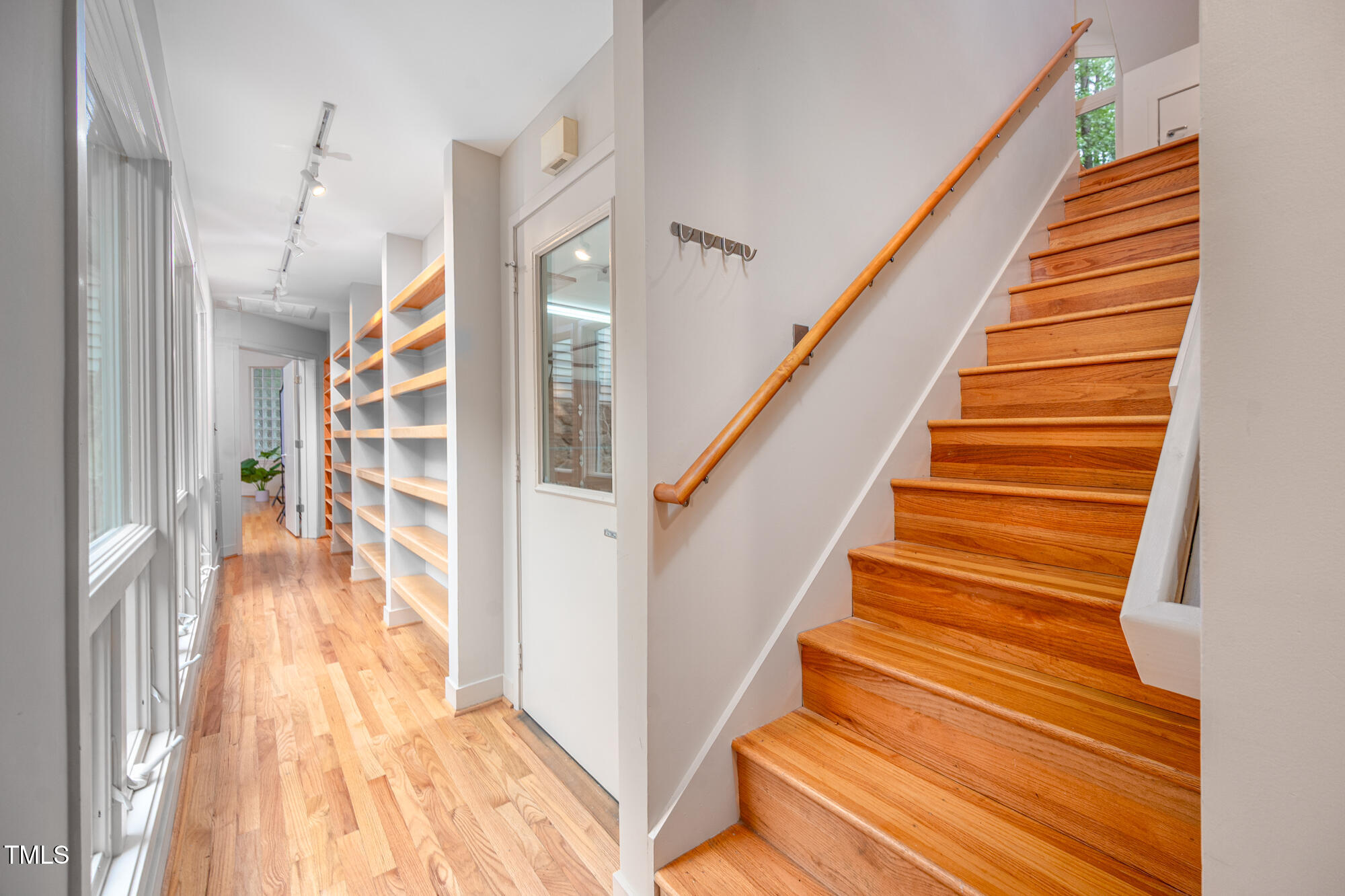 708 October Woods Road Chapel Hill, NC 27516 - Photo 28 of 88 708OctoberWoods-32