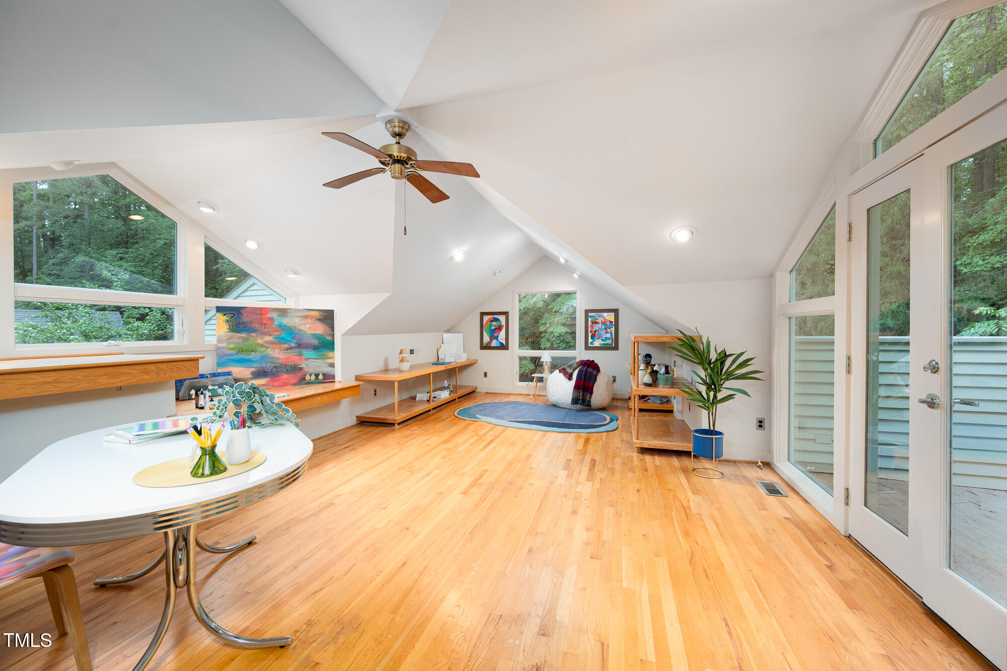 708 October Woods Road Chapel Hill, NC 27516 - Photo 29 of 88 708OctoberWoods-33