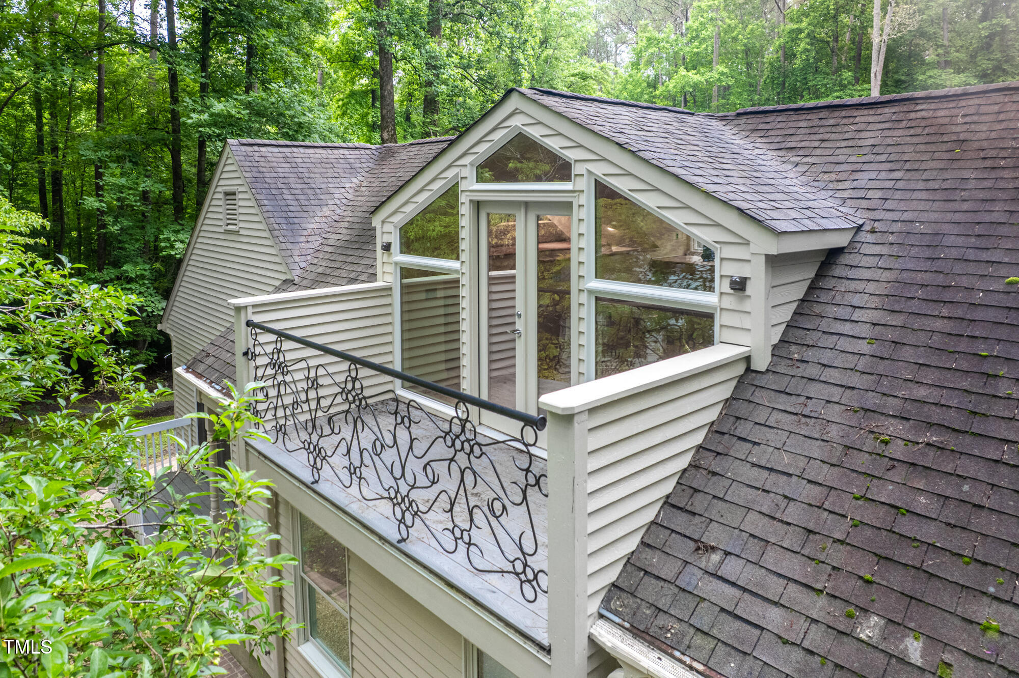 708 October Woods Road Chapel Hill, NC 27516 - Photo 32 of 88 708OctoberWoods-36