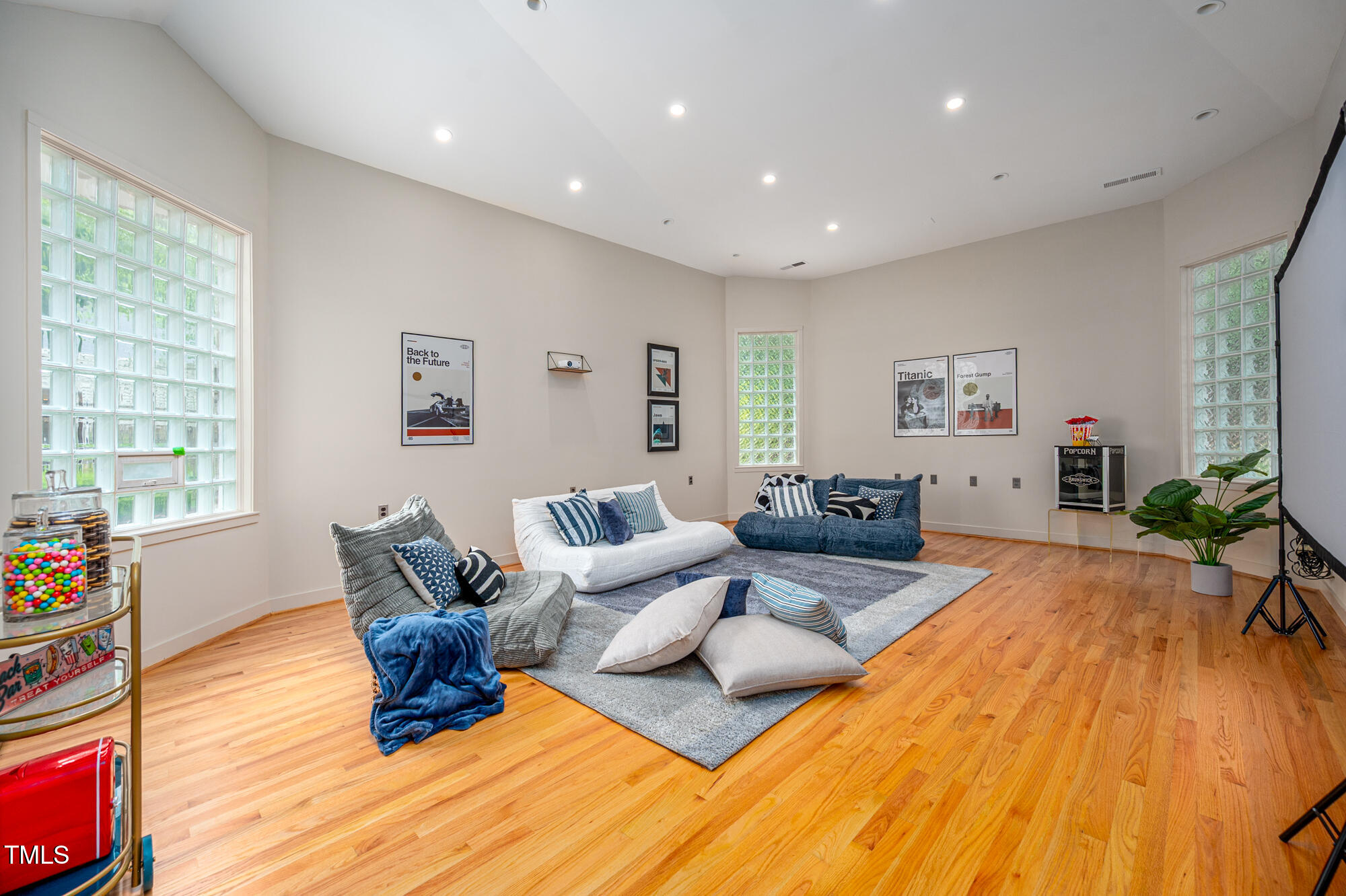 708 October Woods Road Chapel Hill, NC 27516 - Photo 34 of 88 708OctoberWoods-38