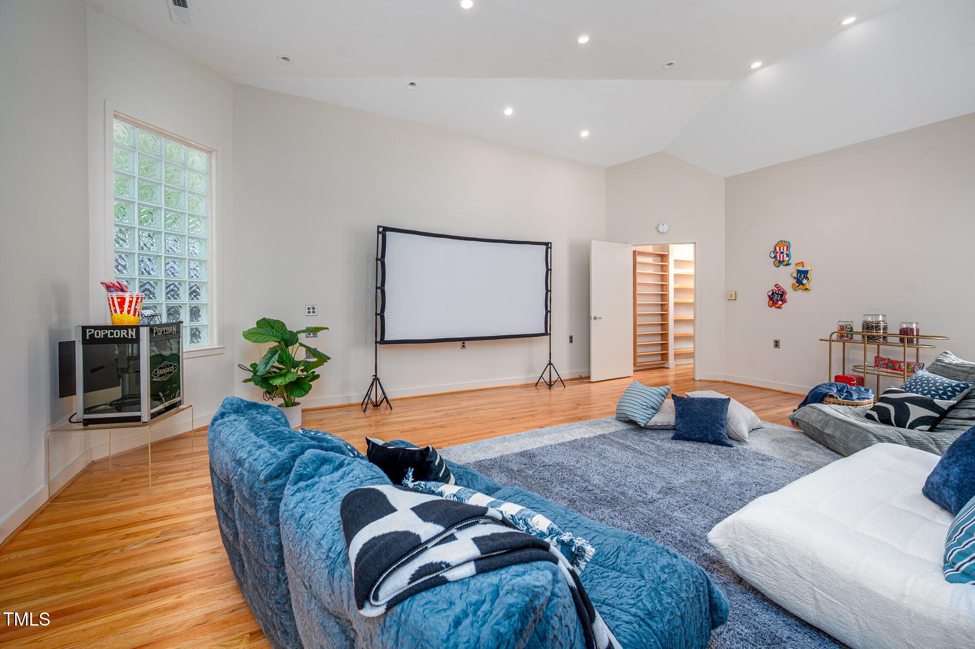 708 October Woods Road Chapel Hill, NC 27516 - Photo 35 of 88 708OctoberWoods-39