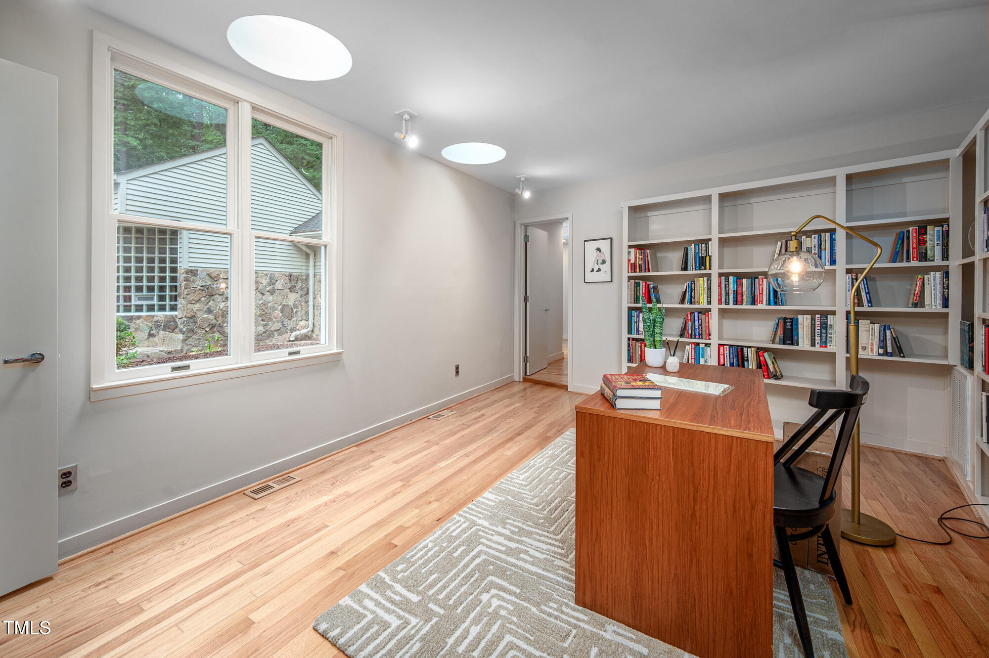 708 October Woods Road Chapel Hill, NC 27516 - Photo 37 of 88 708OctoberWoods-41