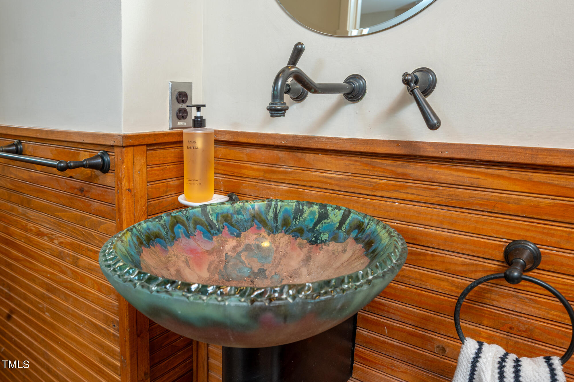 708 October Woods Road Chapel Hill, NC 27516 - Photo 39 of 88 708OctoberWoods-43