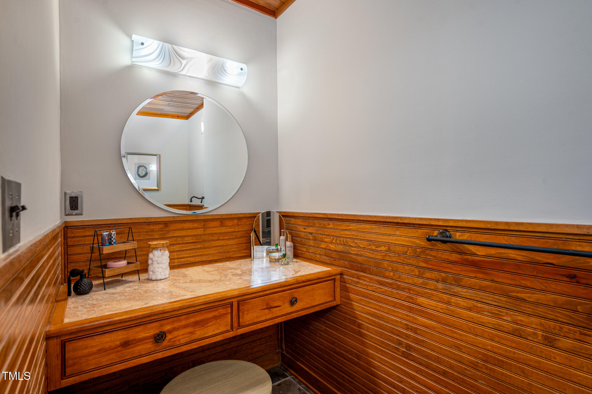 708 October Woods Road Chapel Hill, NC 27516 - Photo 40 of 88 708OctoberWoods-44