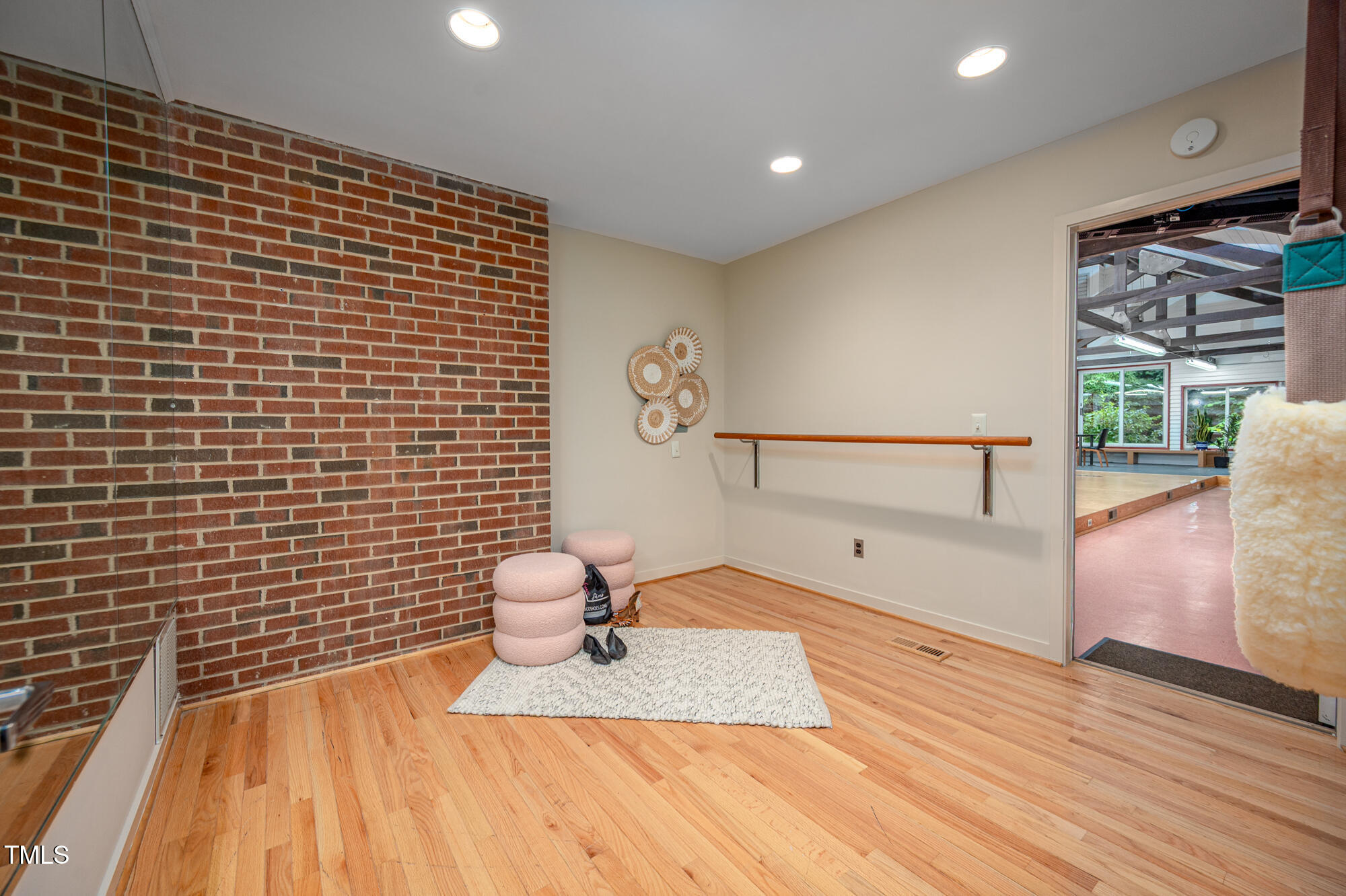 708 October Woods Road Chapel Hill, NC 27516 - Photo 41 of 88 708OctoberWoods-45