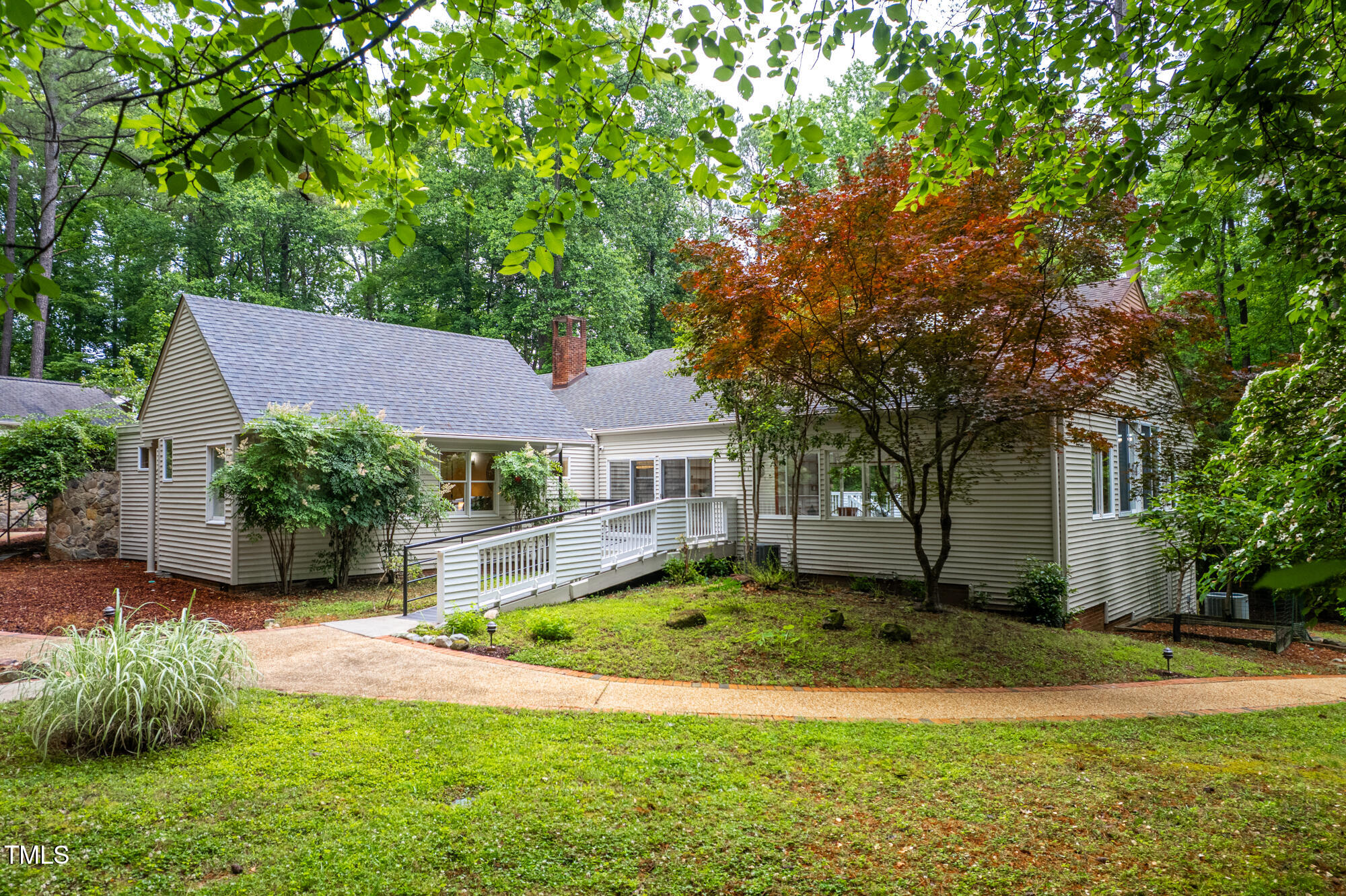 708 October Woods Road Chapel Hill, NC 27516 - Photo 7 of 88 708OctoberWoods-4