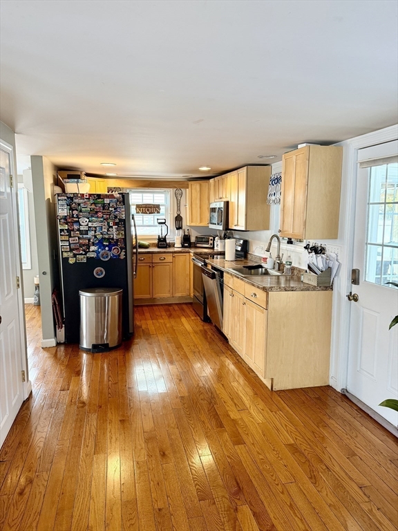 41 Main Street Upton, MA 01568 - Photo 15 of 31
