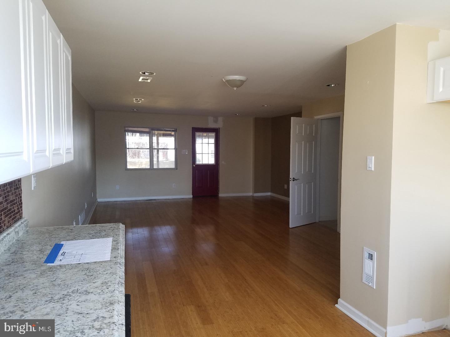 4145 Farmdale Road Philadelphia, PA 19154 - Photo 3 of 10 Gallery Image 3
