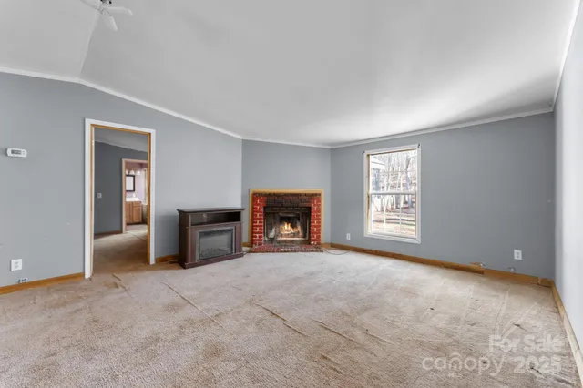 $211,000 | 102 Garnett Trace Road, Franklin, NC 28734