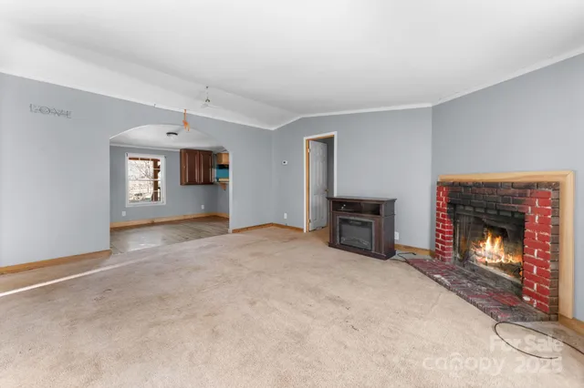 $211,000 | 102 Garnett Trace Road, Franklin, NC 28734