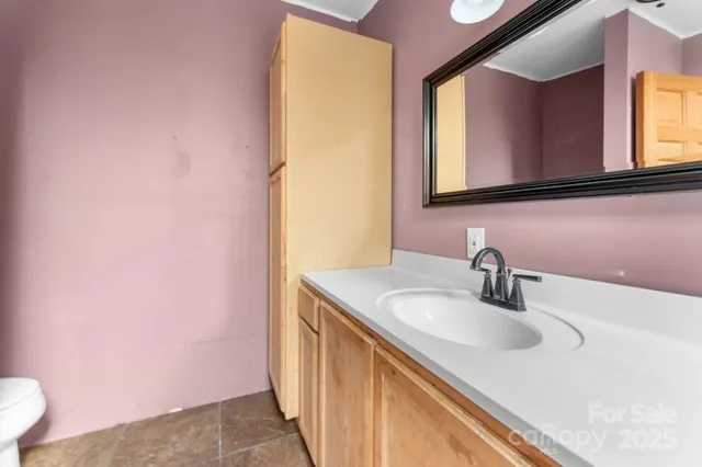 $211,000 | 102 Garnett Trace Road, Franklin, NC 28734