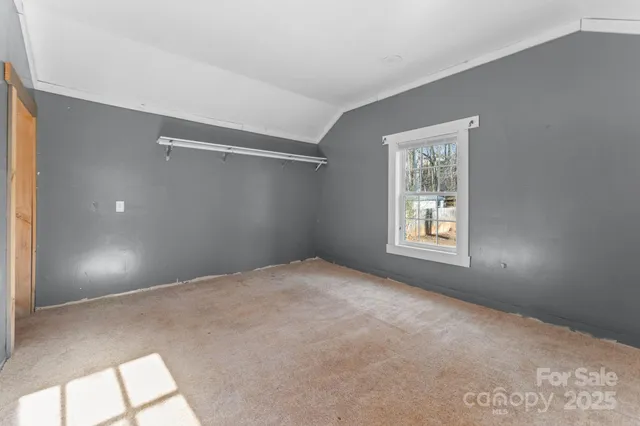 $211,000 | 102 Garnett Trace Road, Franklin, NC 28734