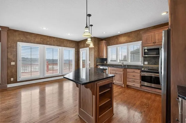 $579,950 | 108 Sugarland Drive, Pleasant Hill, MO 64080