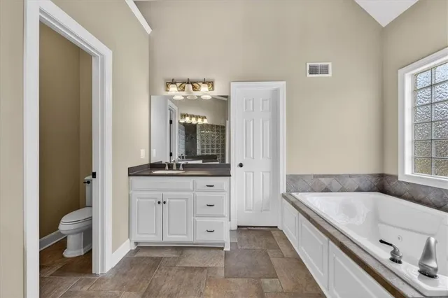 $579,950 | 108 Sugarland Drive, Pleasant Hill, MO 64080