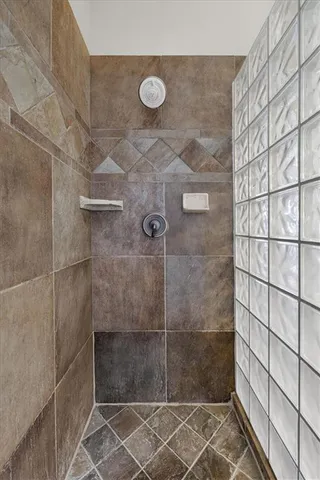 $579,950 | 108 Sugarland Drive, Pleasant Hill, MO 64080