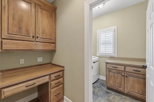 $579,950 | 108 Sugarland Drive, Pleasant Hill, MO 64080