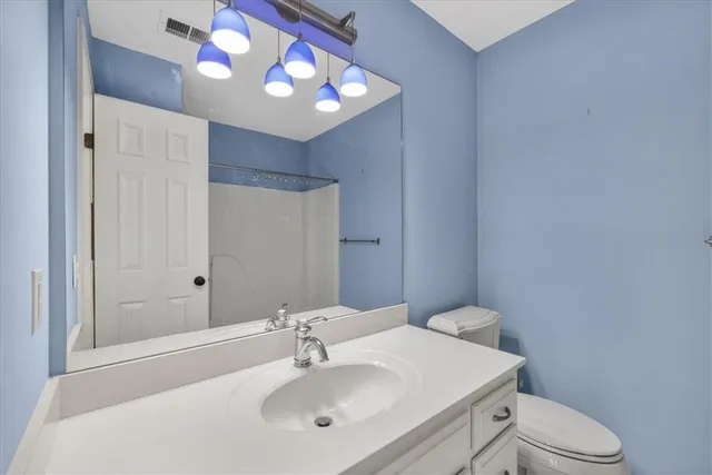 $579,950 | 108 Sugarland Drive, Pleasant Hill, MO 64080